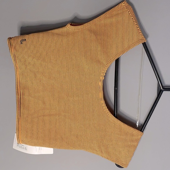 2 Lole crop exercise tops small, NWT (x2) - Picture 2 of 4